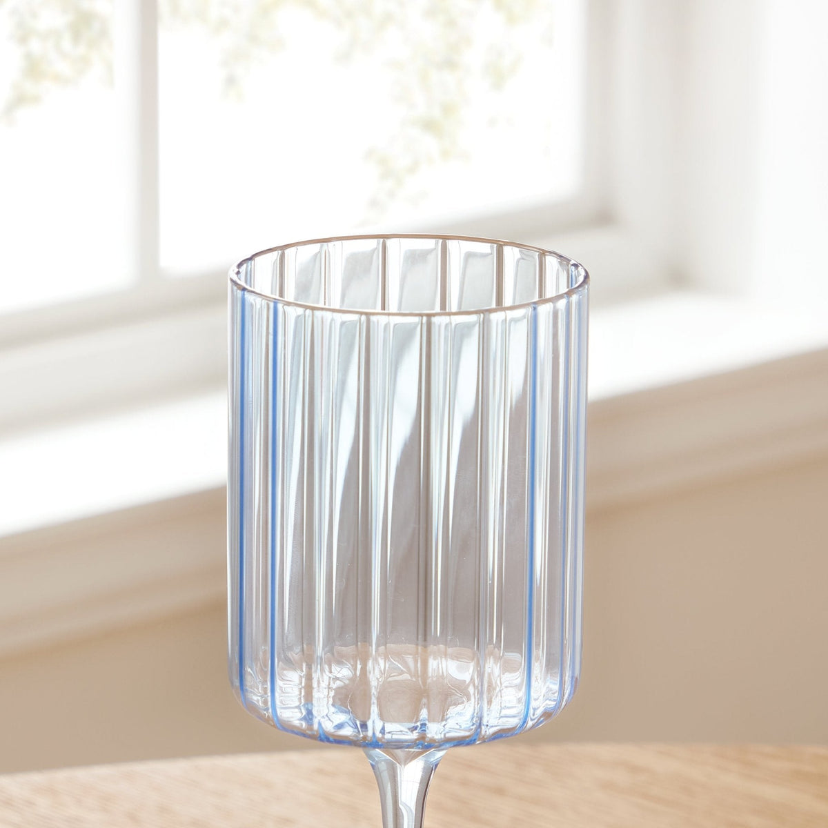 Lucinda Scalloped Edge Contrast Stem Wine Glasses - Set of 4 - Blue